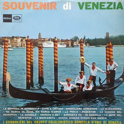 Gondolieri del Gruppo Folkloristico Gondola dOro - Souvenir di Venezia