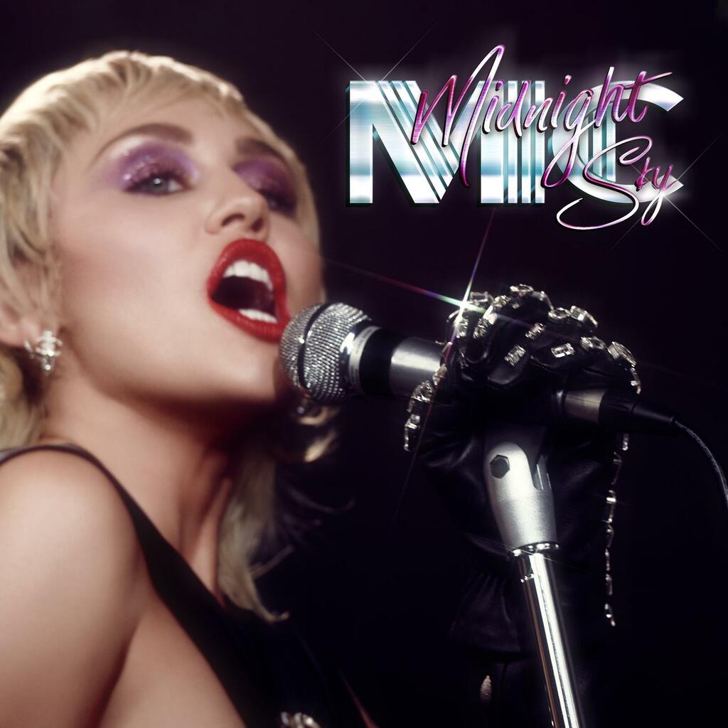 Il sound anni '80 di Miley Cyrus: "Midnight Sky" è il nuovo singolo (con video)