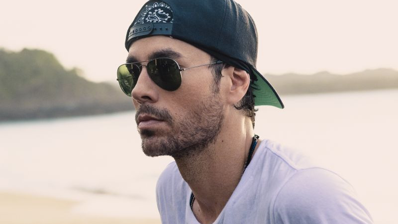 Enrique Iglesias: in radio e in digitale "Me pasé" feat. Farruko